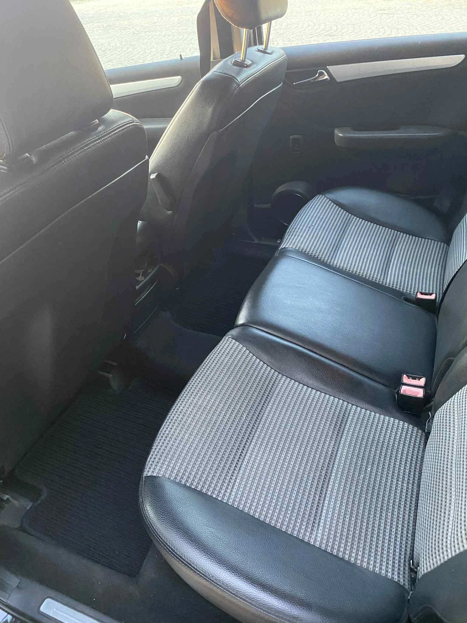 Mercedes-Benz B 200 B200 - изображение 7