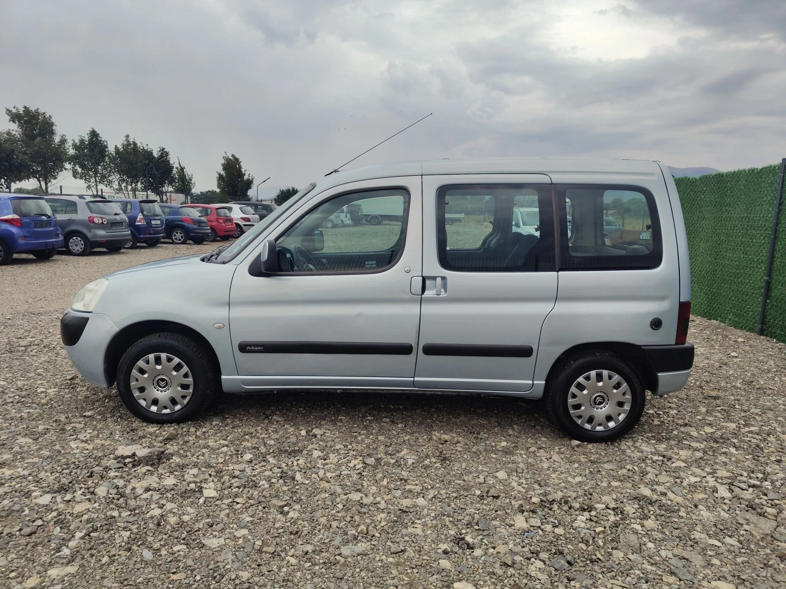 Citroen Berlingo 1.4i 75 Gaz BENZENE Klima  - изображение 4