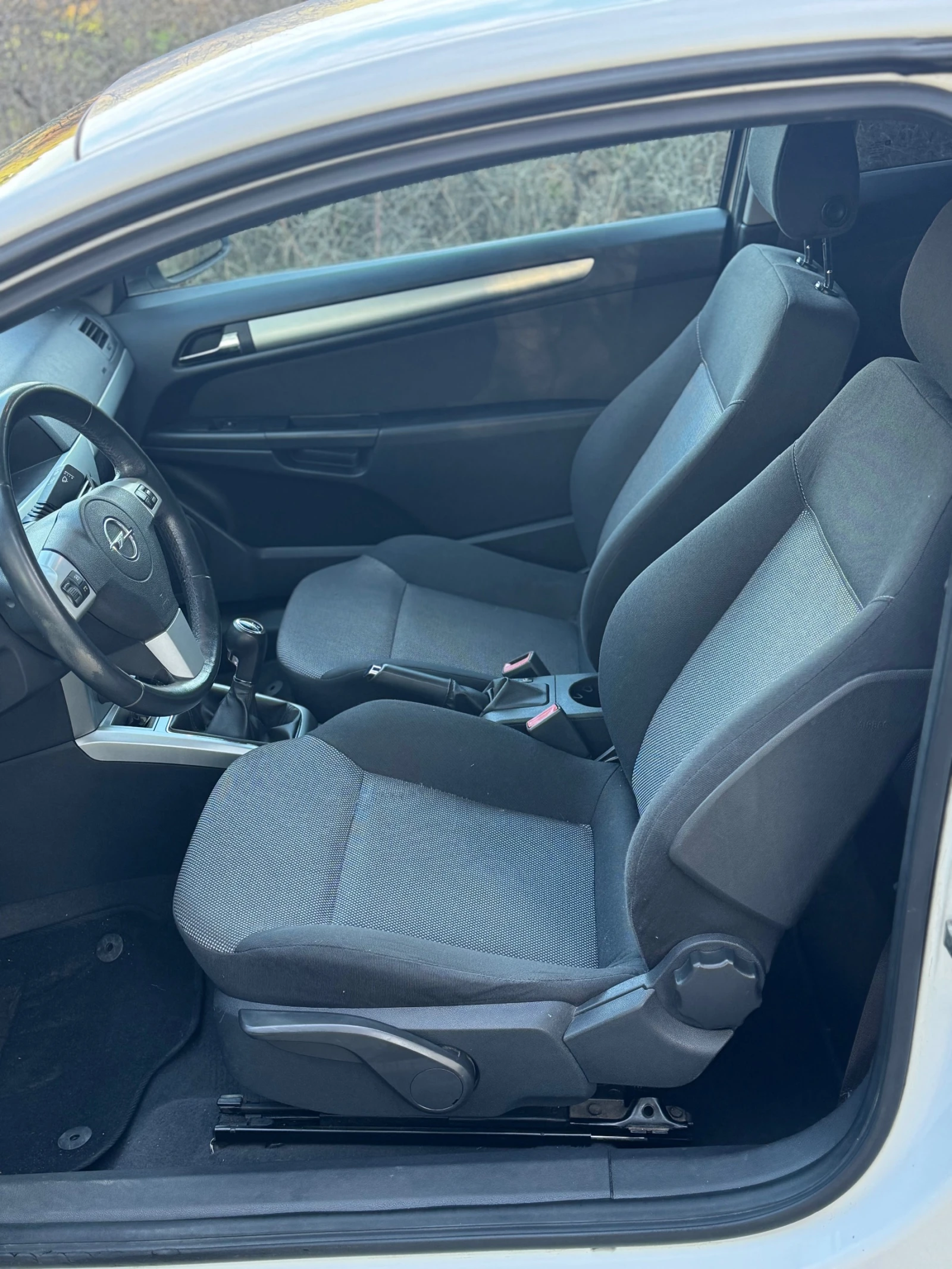 Opel Astra GTC/1.6/2010 | Mobile.bg � ����������� 7