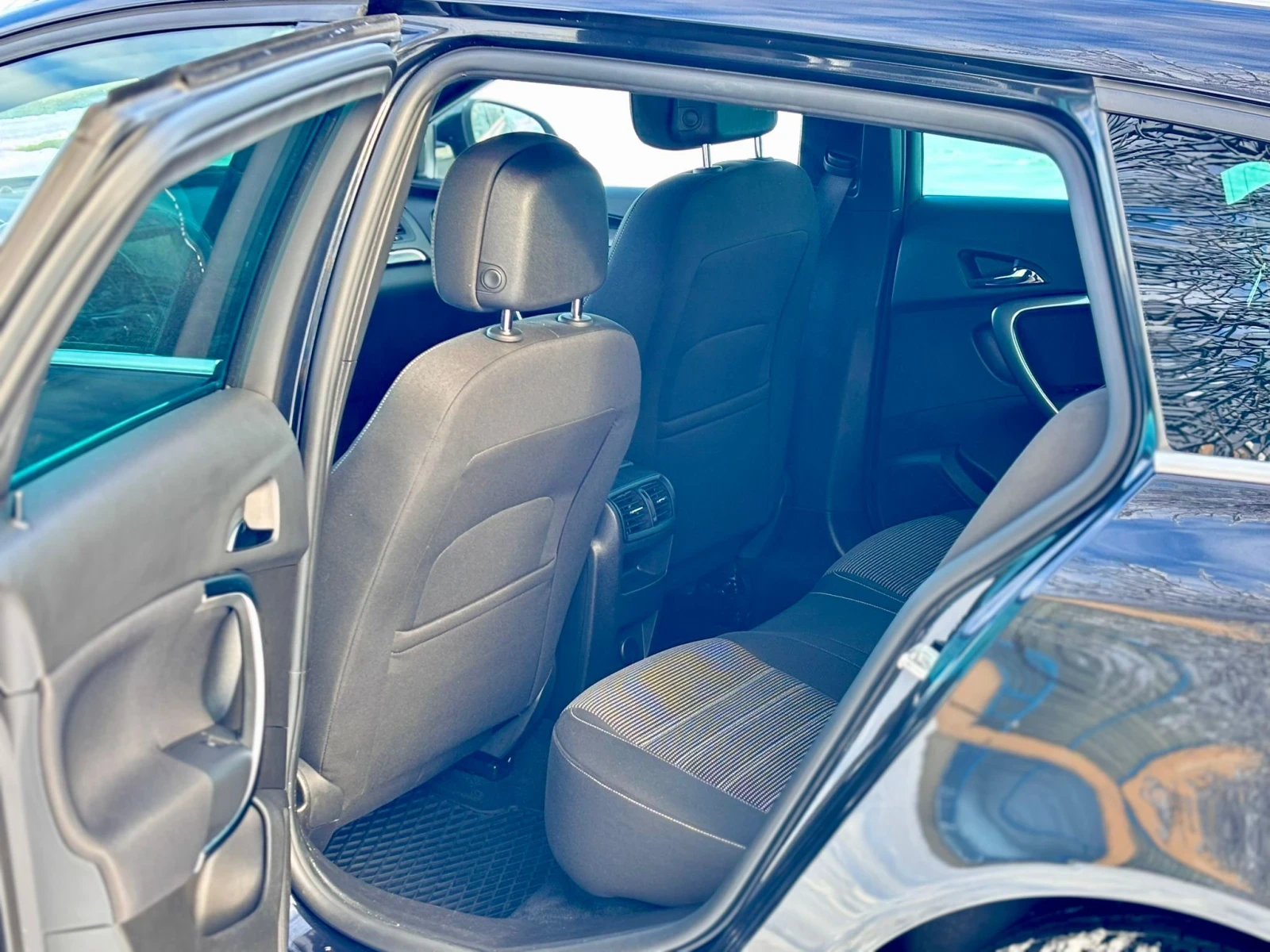 Opel Insignia 2.0D 163�.� * OPC-Line* * Face-Lift* * ���������*  | Mobile.bg � ����������� 14