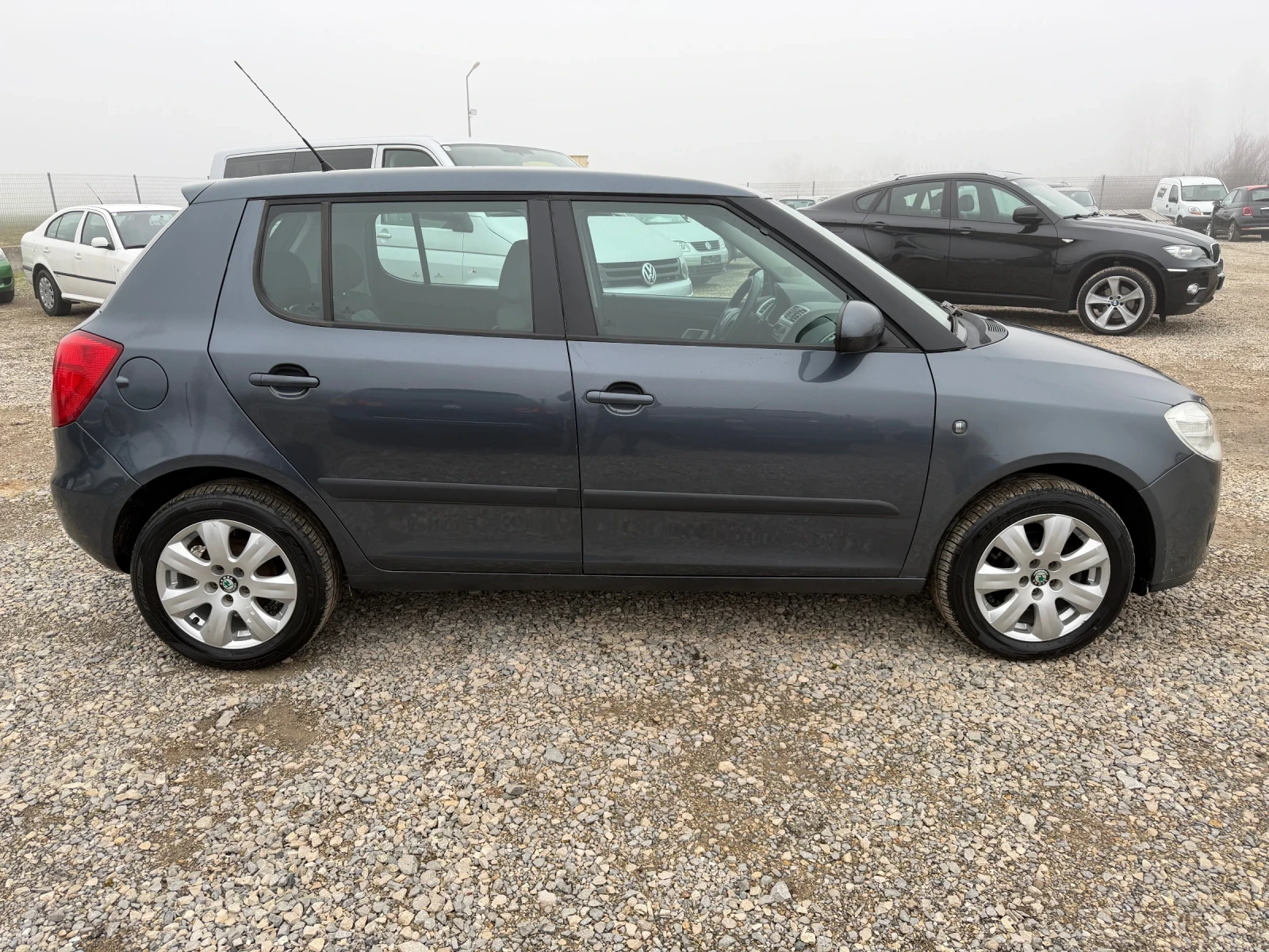 Skoda Fabia 1.2i-70PS-КЛИМАТРОНИК - изображение 4