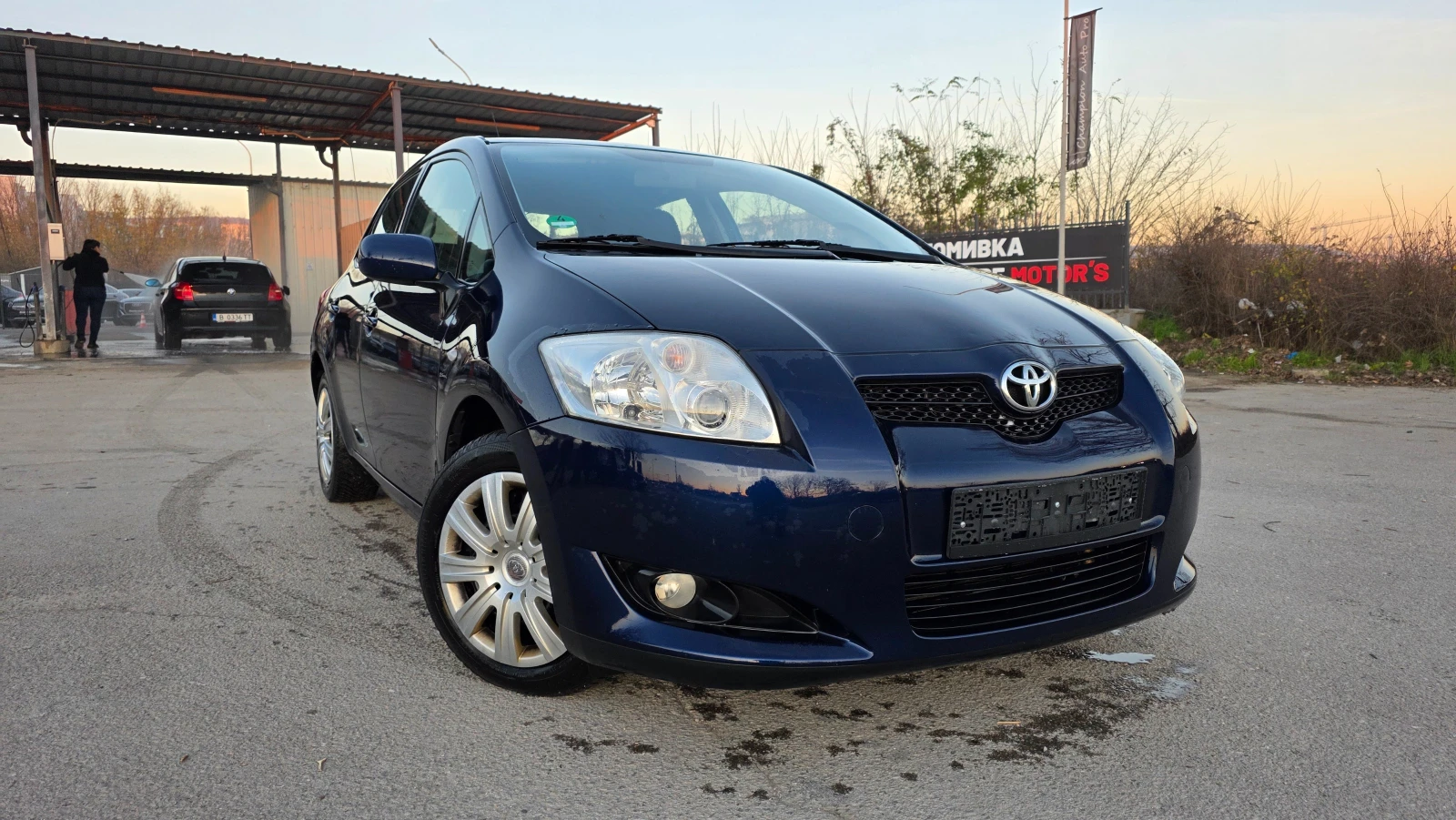 Toyota Auris УНИКАТ, снимка 3 - Автомобили и джипове - 54046547