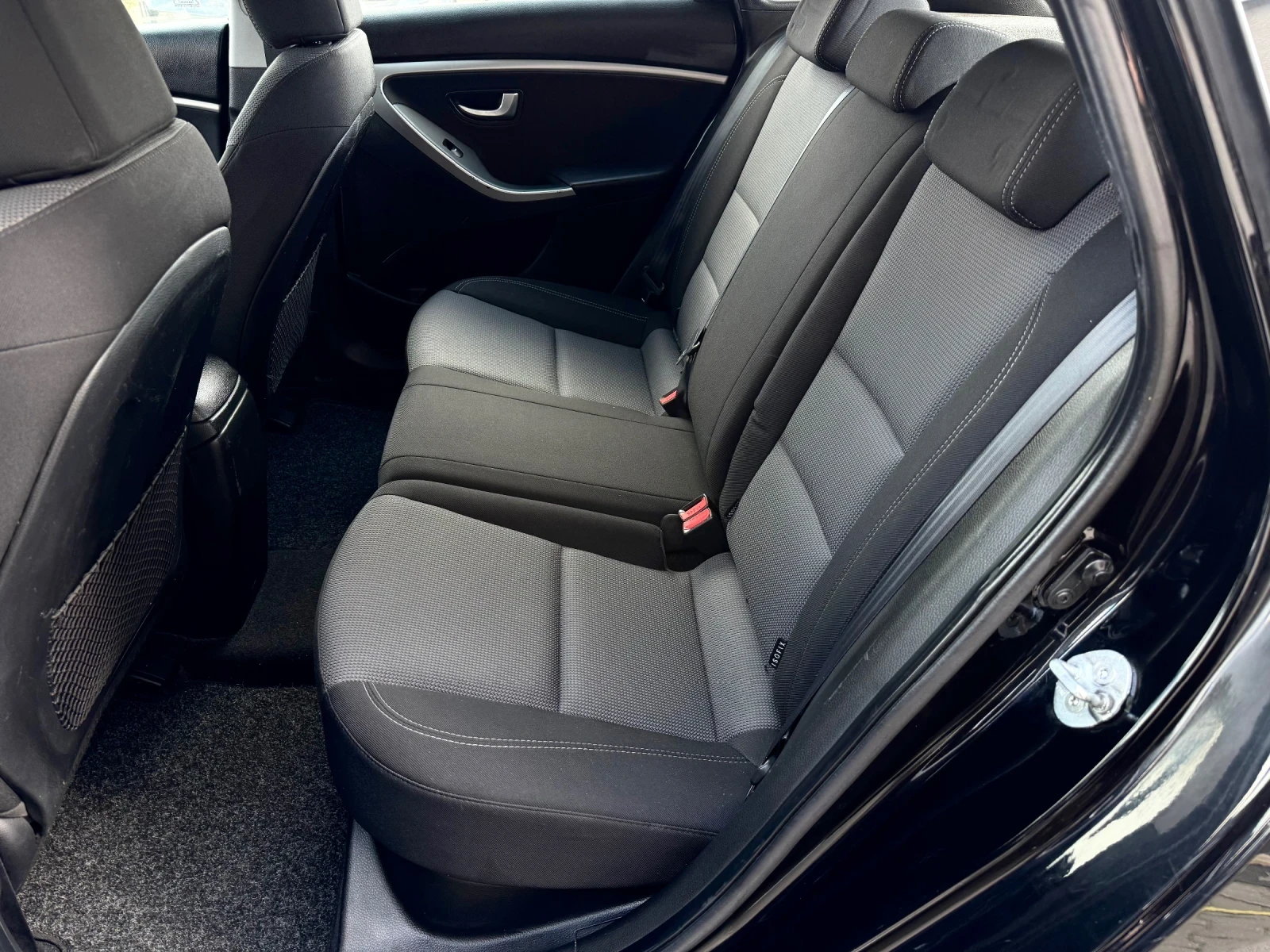 Hyundai I30 1.6 CRDI-110�� | Mobile.bg � ����������� 12