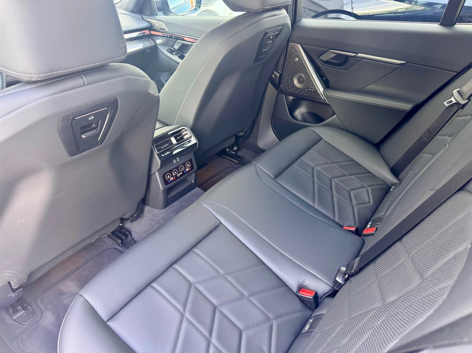 BMW 540 xDrive, снимка 13 - Автомобили и джипове - 54301062