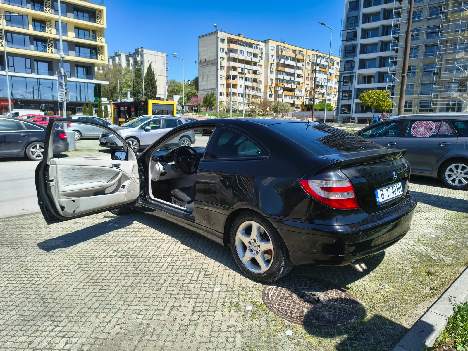 Mercedes-Benz C 220 Facelift , снимка 7 - Автомобили и джипове - 54417106