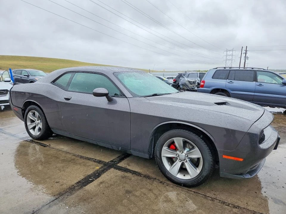 Dodge Challenger, снимка 4 - Автомобили и джипове - 54792682