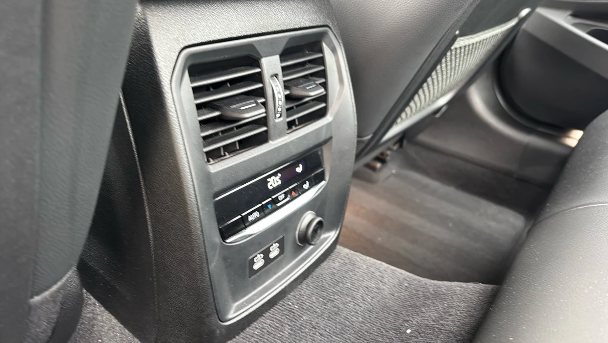 BMW 320, снимка 13 - Автомобили и джипове - 55212781