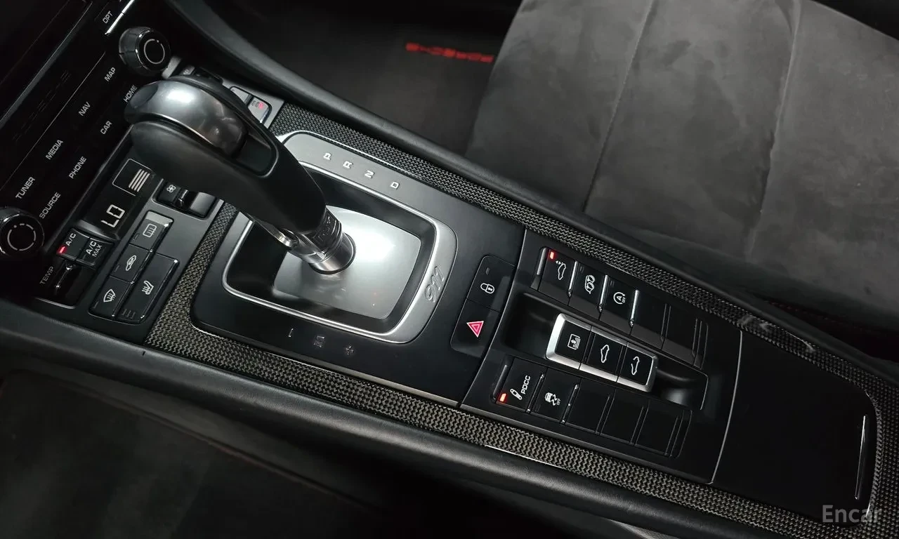 Porsche 991 Carrera GTS* Bose* Back cam* Шибидах* Chrono* , снимка 10 - Автомобили и джипове - 55753021