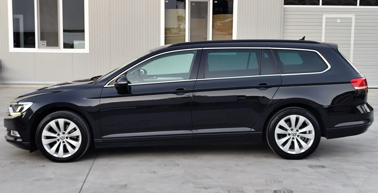 VW Passat 2.0TDI-150k-DSG-LED-NAVI-DISTRONIC-МАСАЖ-EURO-6, снимка 4 - Автомобили и джипове - 55981339