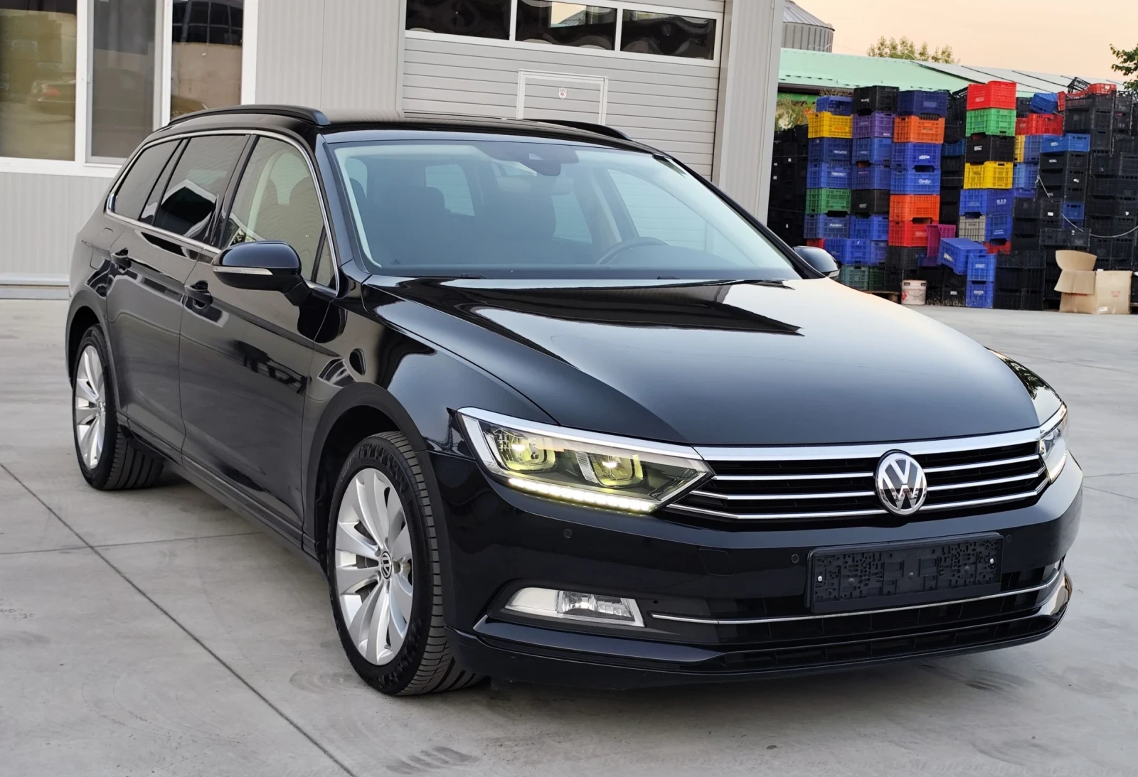 VW Passat 2.0TDI-150k-DSG-LED-NAVI-DISTRONIC-МАСАЖ-EURO-6, снимка 8 - Автомобили и джипове - 55981339