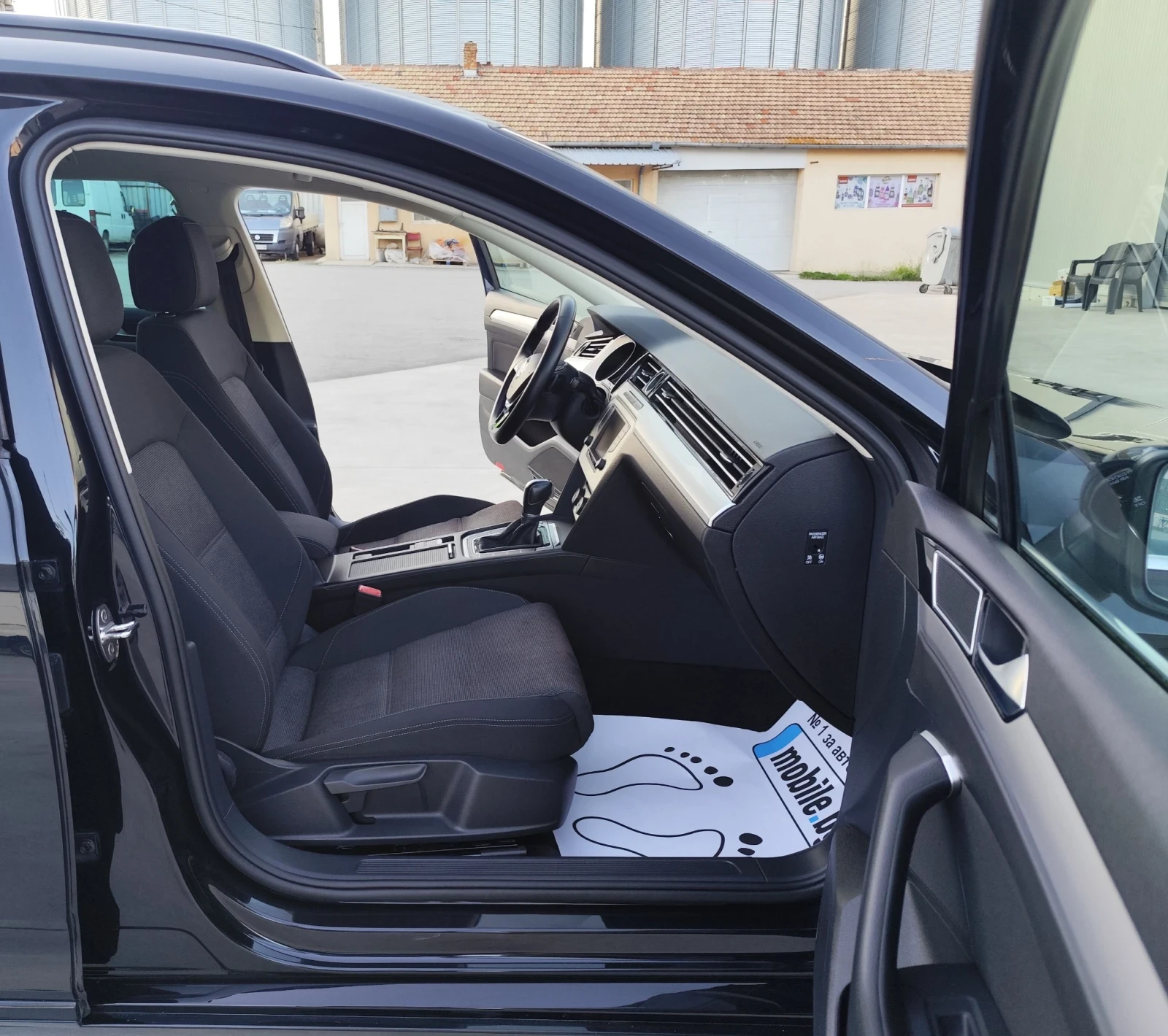 VW Passat 2.0TDI-150k-DSG-LED-NAVI-DISTRONIC-МАСАЖ-EURO-6, снимка 13 - Автомобили и джипове - 55981339
