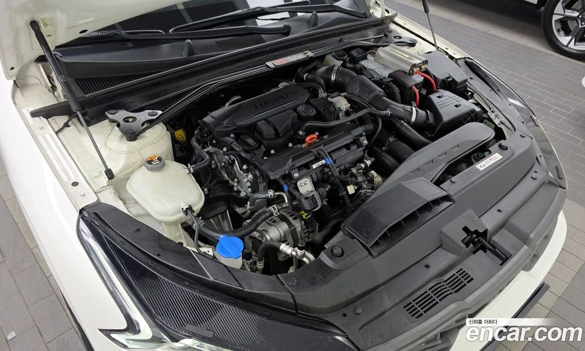 Kia K5 1.6 Turbo Signature, снимка 6 - Автомобили и джипове - 56157267