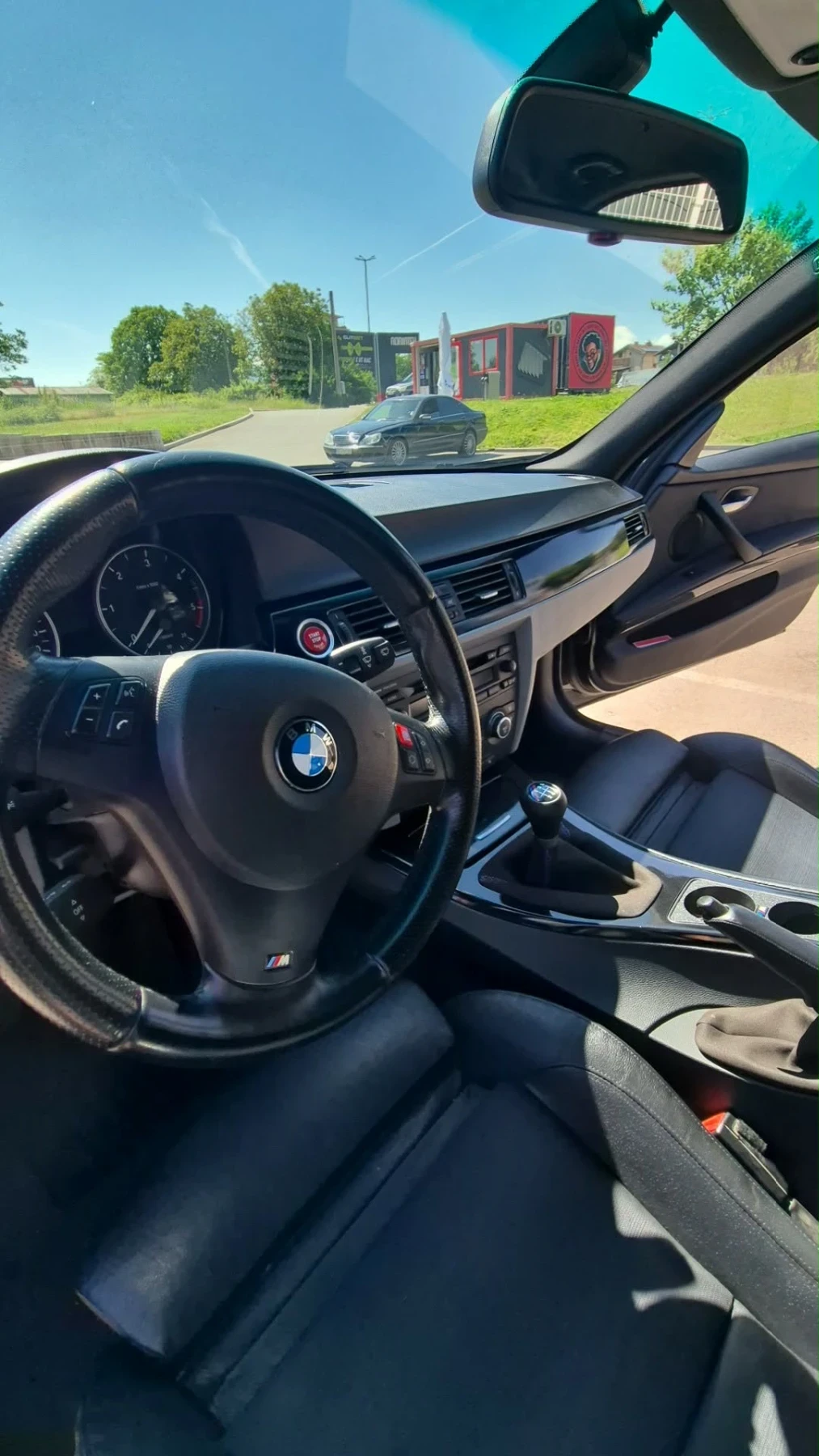 BMW 320, снимка 3 - Автомобили и джипове - 56178360