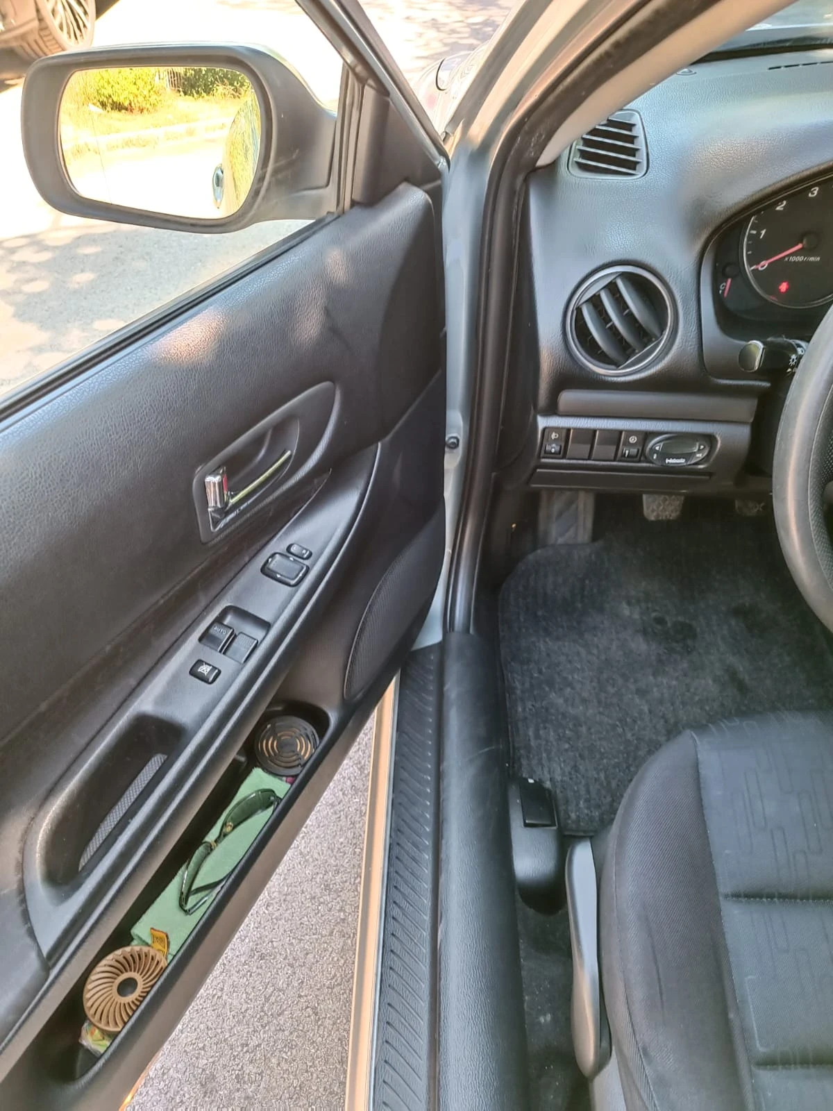 Mazda 6 2000 D, снимка 12 - Автомобили и джипове - 56247016