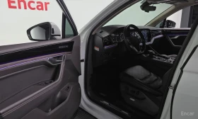 VW Touareg * 3.0TDI* PRESTIGE* HUD* ПОДГРЕВ* ОБДУХВАНЕ* ПАНОР, снимка 9