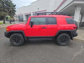 Toyota Fj cruiser * 4WD 4dr * MANUAL* АВТОКРЕДИТ* , снимка 2