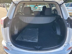 Toyota Rav4 * LE * АВТОКРЕДИТ * ГЛАВНО ПРЕДСТАВИТЕЛСТВО, снимка 11