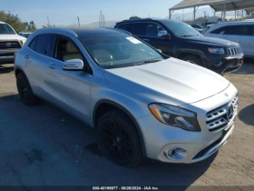  Mercedes-Benz GLA 25...