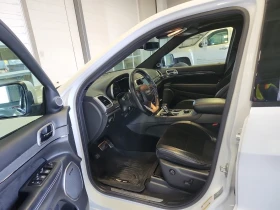 Jeep Grand cherokee 6.4* * SRT* * CARFAX* *  - 30900 € / 60435.15 лв. - 59338055 7