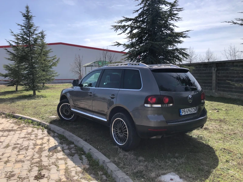 VW Touareg 3.0 TDI, снимка 3 - Автомобили и джипове - 49504287