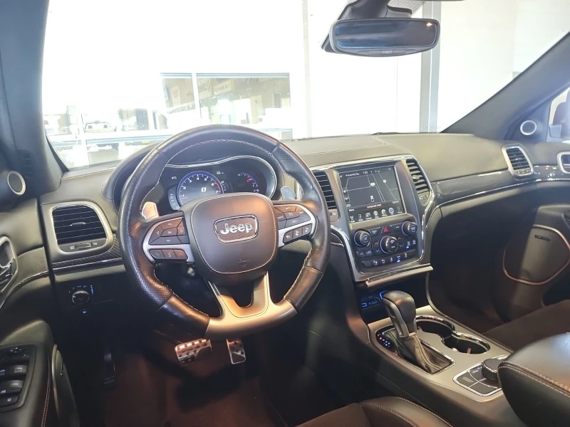 Jeep Grand cherokee 6.4* * SRT* * CARFAX* * , снимка 9 - Автомобили и джипове - 53119773