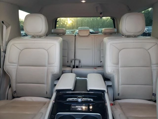 Lincoln Navigator  RESERVE, снимка 8 - Автомобили и джипове - 47878906