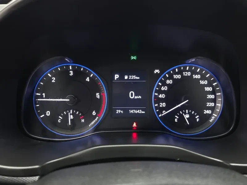 Hyundai Kona 1.6D - САМО 30% АВАНС, снимка 8 - Автомобили и джипове - 56028504