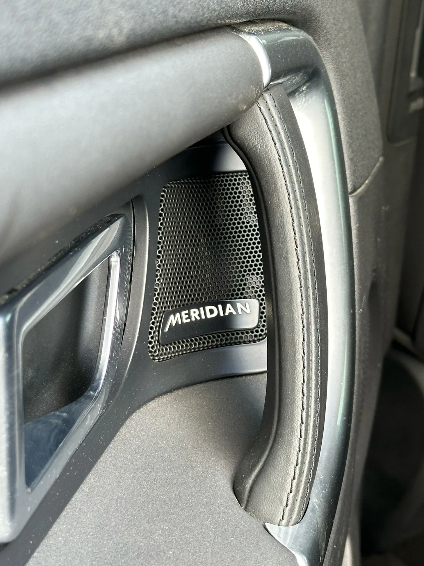 Land Rover Discovery Sport 2.0 HSE - изображение 10