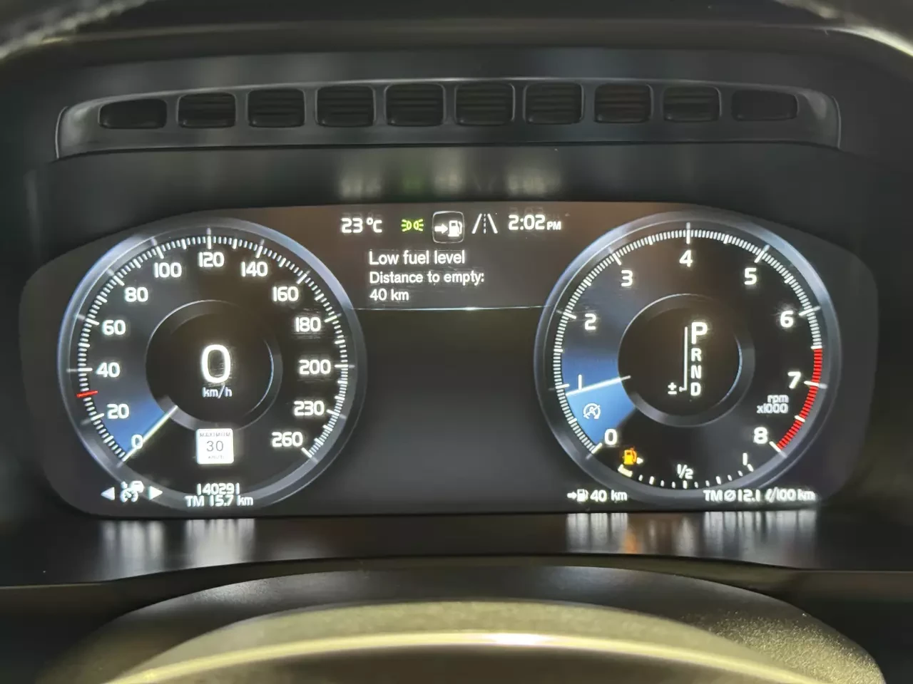 Volvo Xc90 T6 Momentum Подгрев* CarPlay* Дистроник* Пано*  - изображение 7