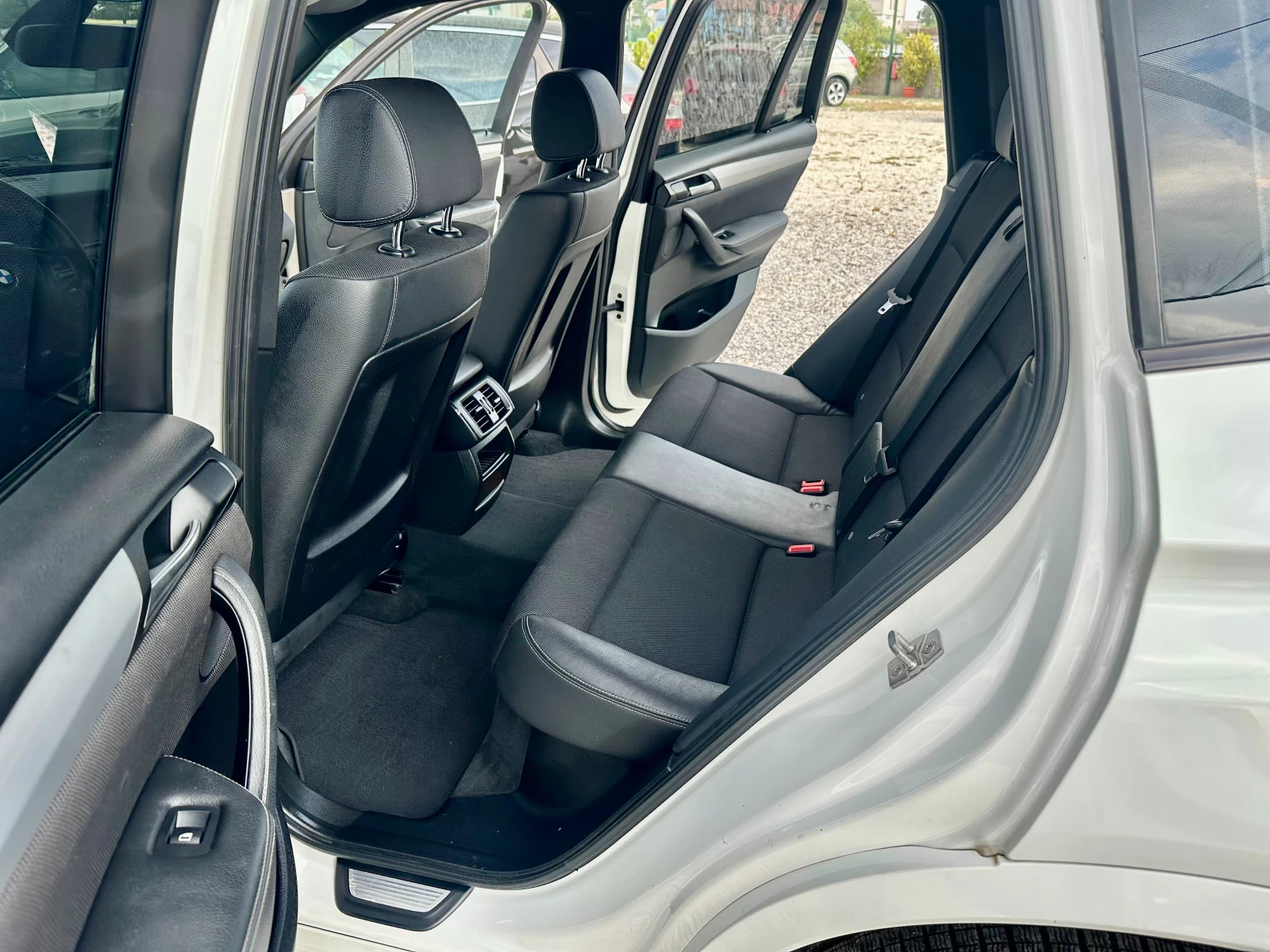 BMW X3 3.0X-Drive* M-PACK - изображение 10