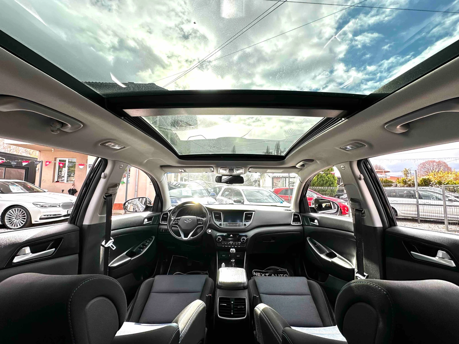 Hyundai Tucson 1.7CRDI 116HP PANO CAM LANE ASSIST EU6B - изображение 9