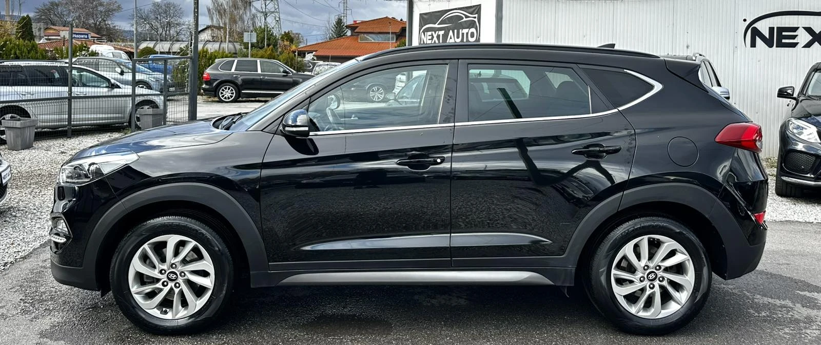 Hyundai Tucson 1.7CRDI 116HP PANO CAM LANE ASSIST EU6B - изображение 8