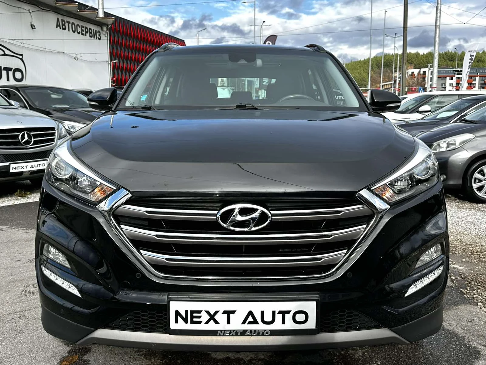 Hyundai Tucson 1.7CRDI 116HP PANO CAM LANE ASSIST EU6B - изображение 2