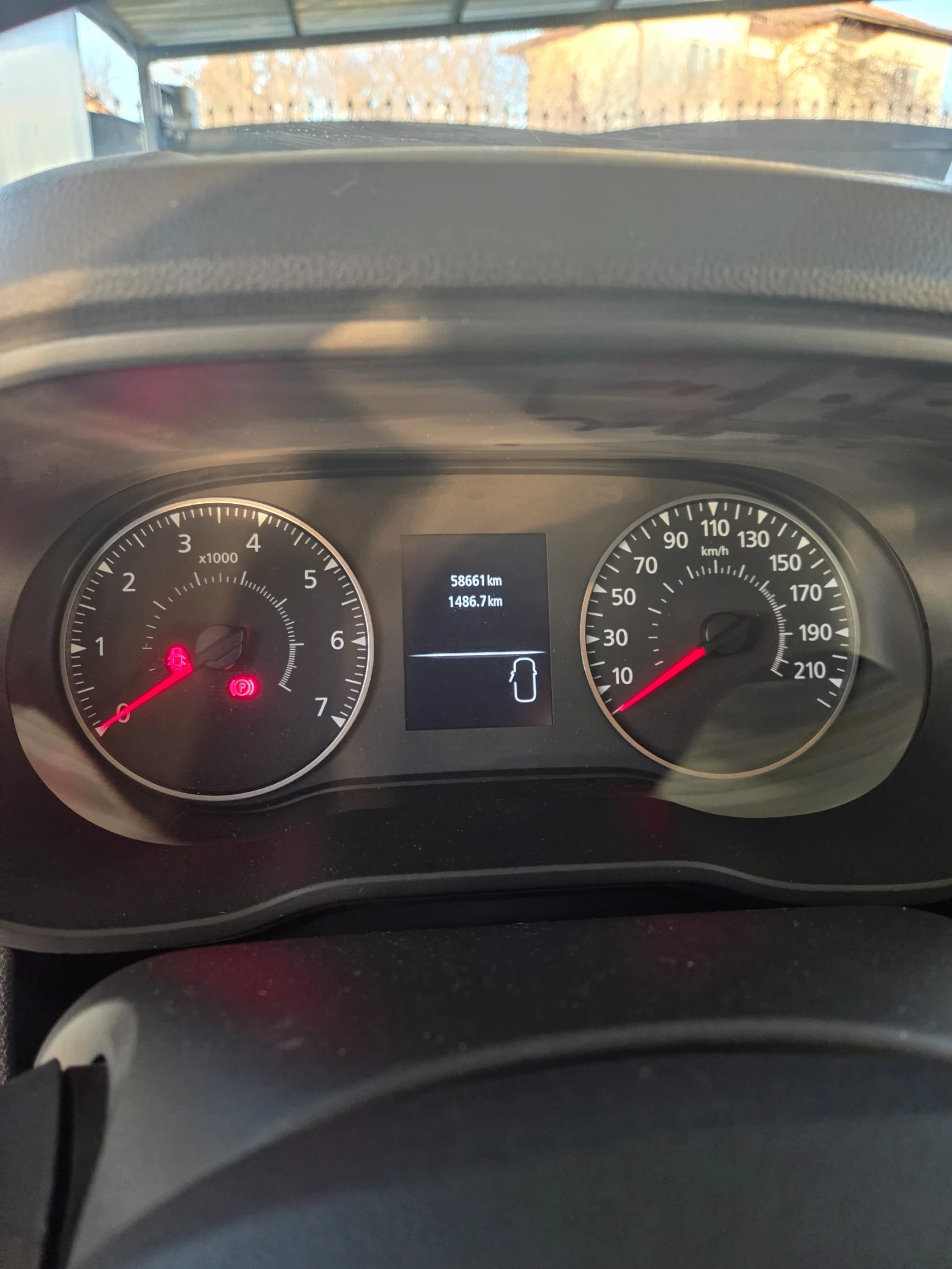 Dacia Duster 1.0 MPI  фабрична газ - изображение 9