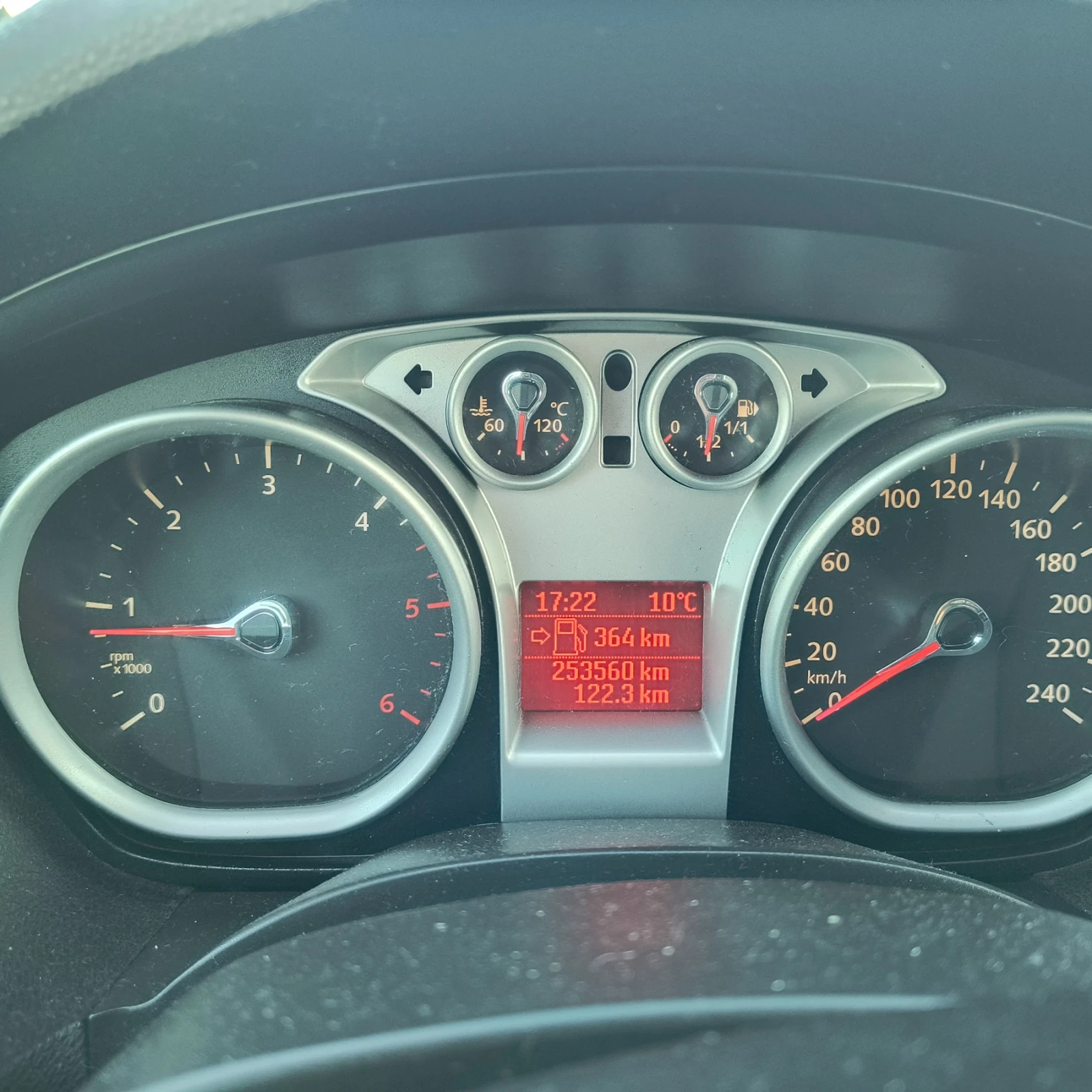 Ford Kuga, снимка 5 - Автомобили и джипове - 53785988