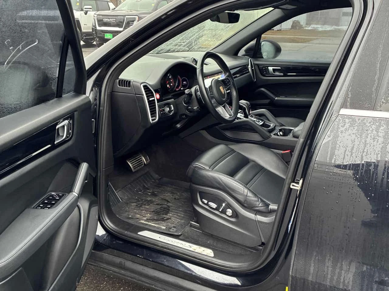 Porsche Cayenne S  CARFAX, снимка 5 - Автомобили и джипове - 54014687