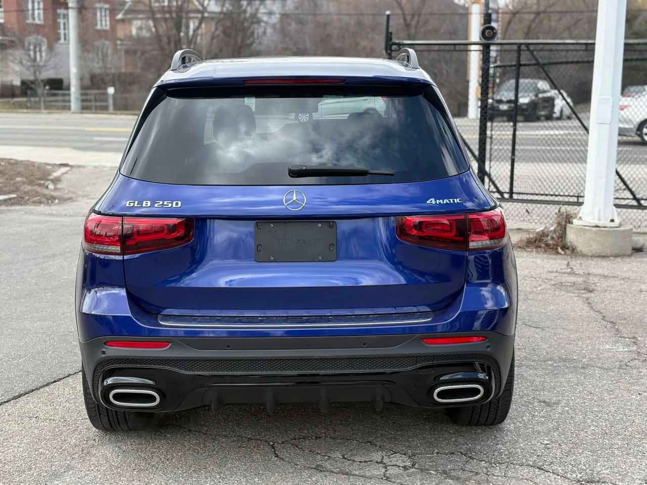 Mercedes-Benz GLB 250  CARFAX, снимка 4 - Автомобили и джипове - 54078751