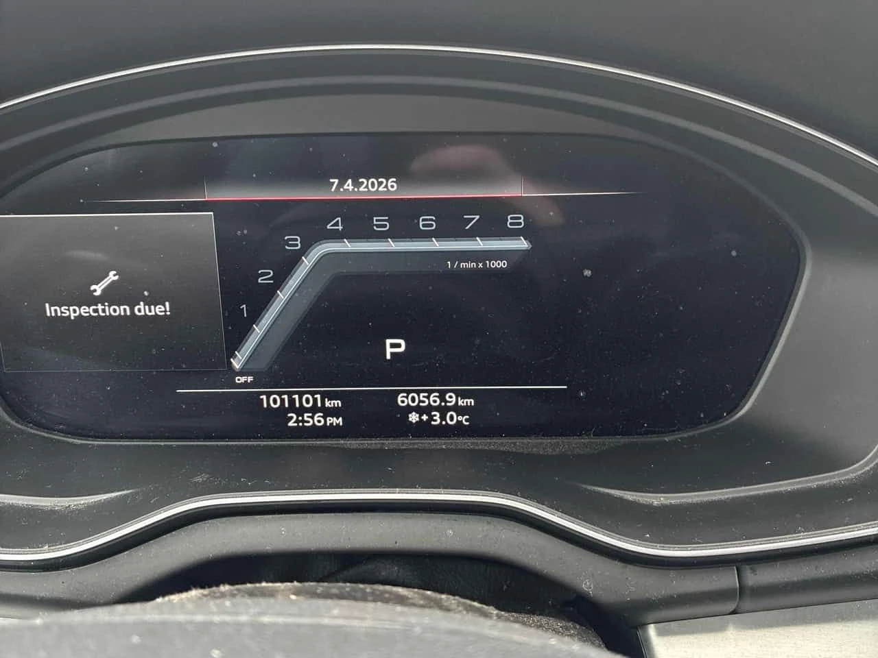 Audi SQ5 * Progressiv * DISTRONIC* PANORAMA* , снимка 15 - Автомобили и джипове - 54162146