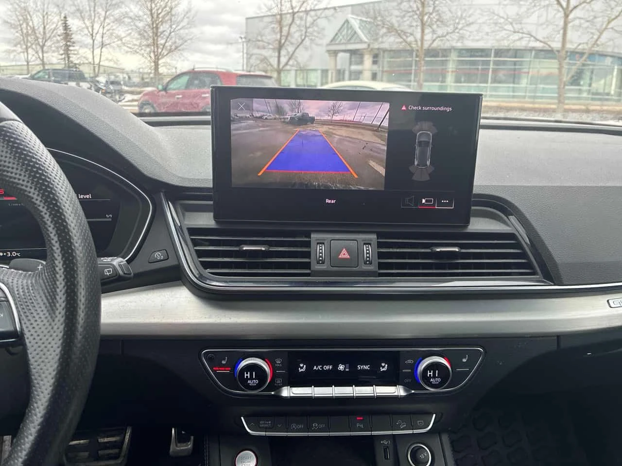 Audi SQ5 * Progressiv * DISTRONIC* PANORAMA* , снимка 9 - Автомобили и джипове - 54162146