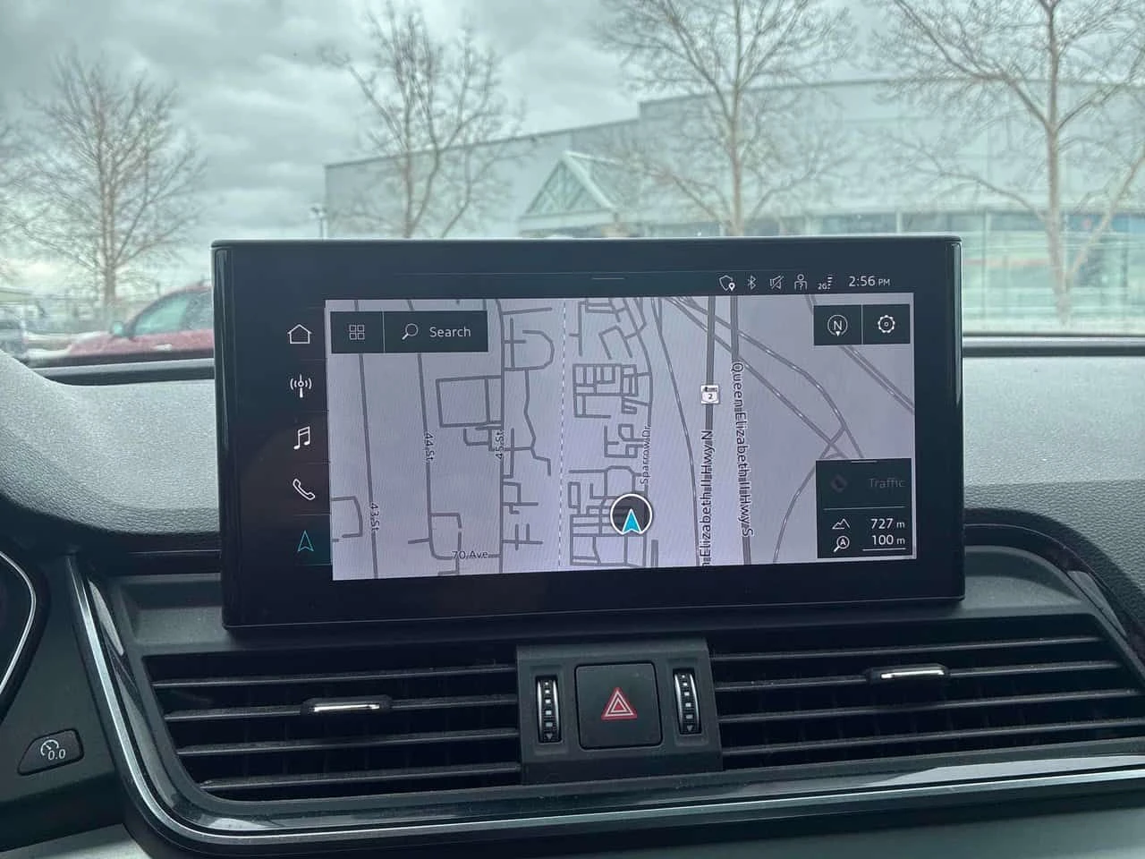 Audi SQ5 * Progressiv * DISTRONIC* PANORAMA* , снимка 14 - Автомобили и джипове - 54162146