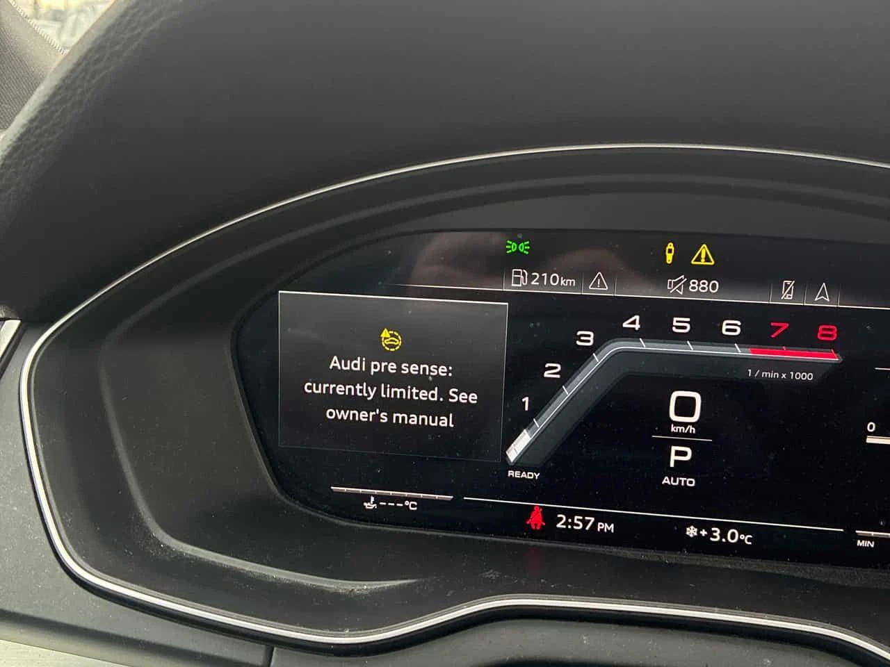 Audi SQ5 * Progressiv * DISTRONIC* PANORAMA* , снимка 16 - Автомобили и джипове - 54162146