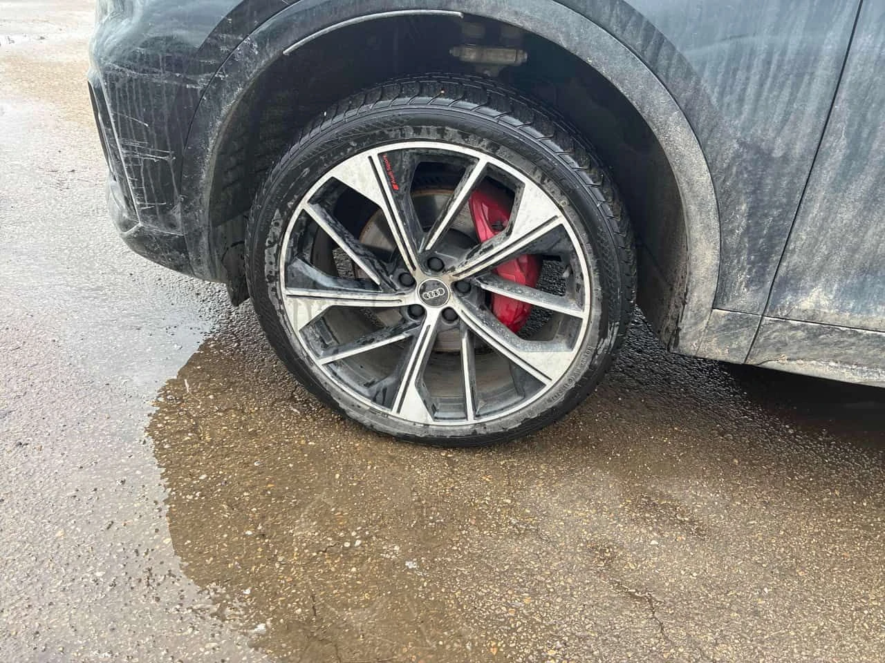 Audi SQ5 * Progressiv * DISTRONIC* PANORAMA* , снимка 7 - Автомобили и джипове - 54162146