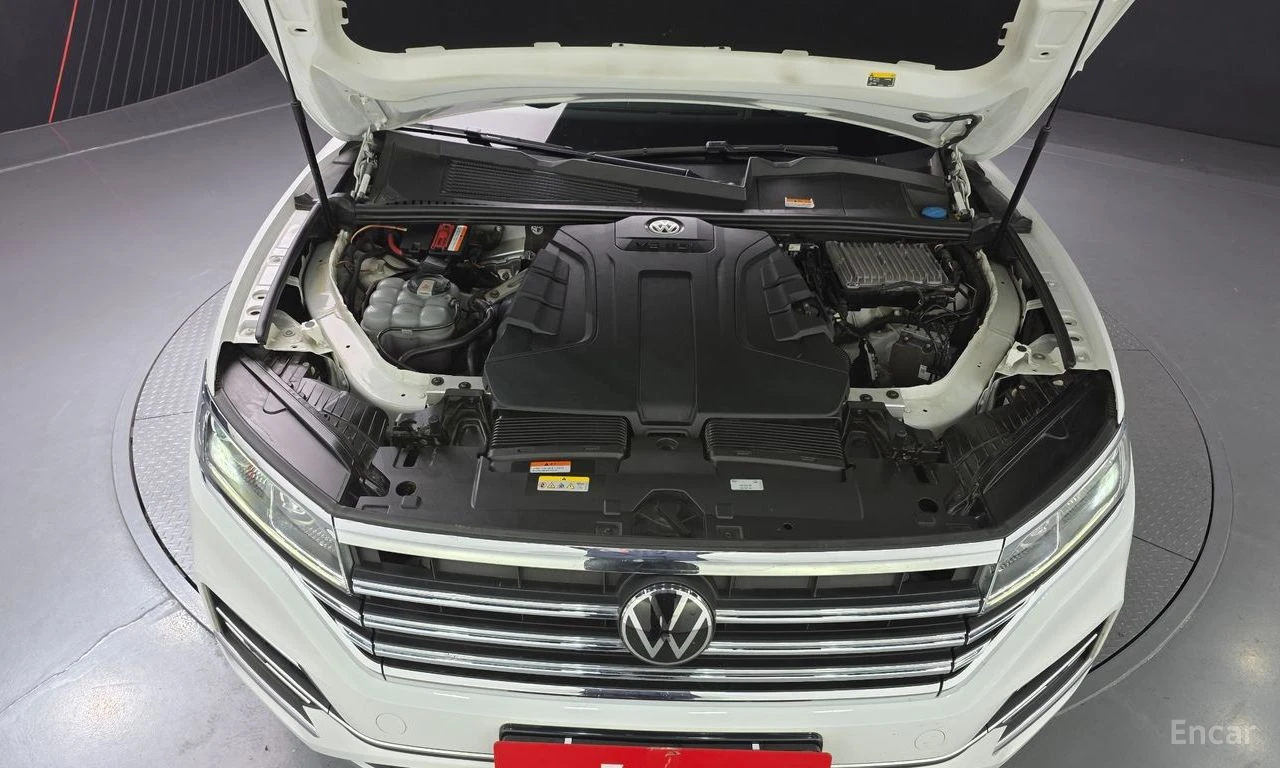 VW Touareg * 3.0TDI* PRESTIGE* HUD* ПОДГРЕВ* ОБДУХВАНЕ* ПАНОР, снимка 5 - Автомобили и джипове - 54497463