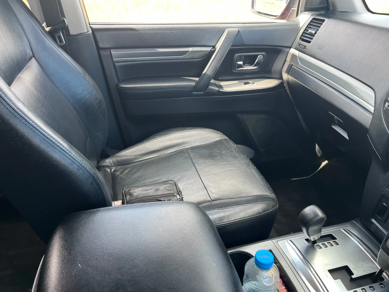 Mitsubishi Pajero, снимка 14 - Автомобили и джипове - 54828601