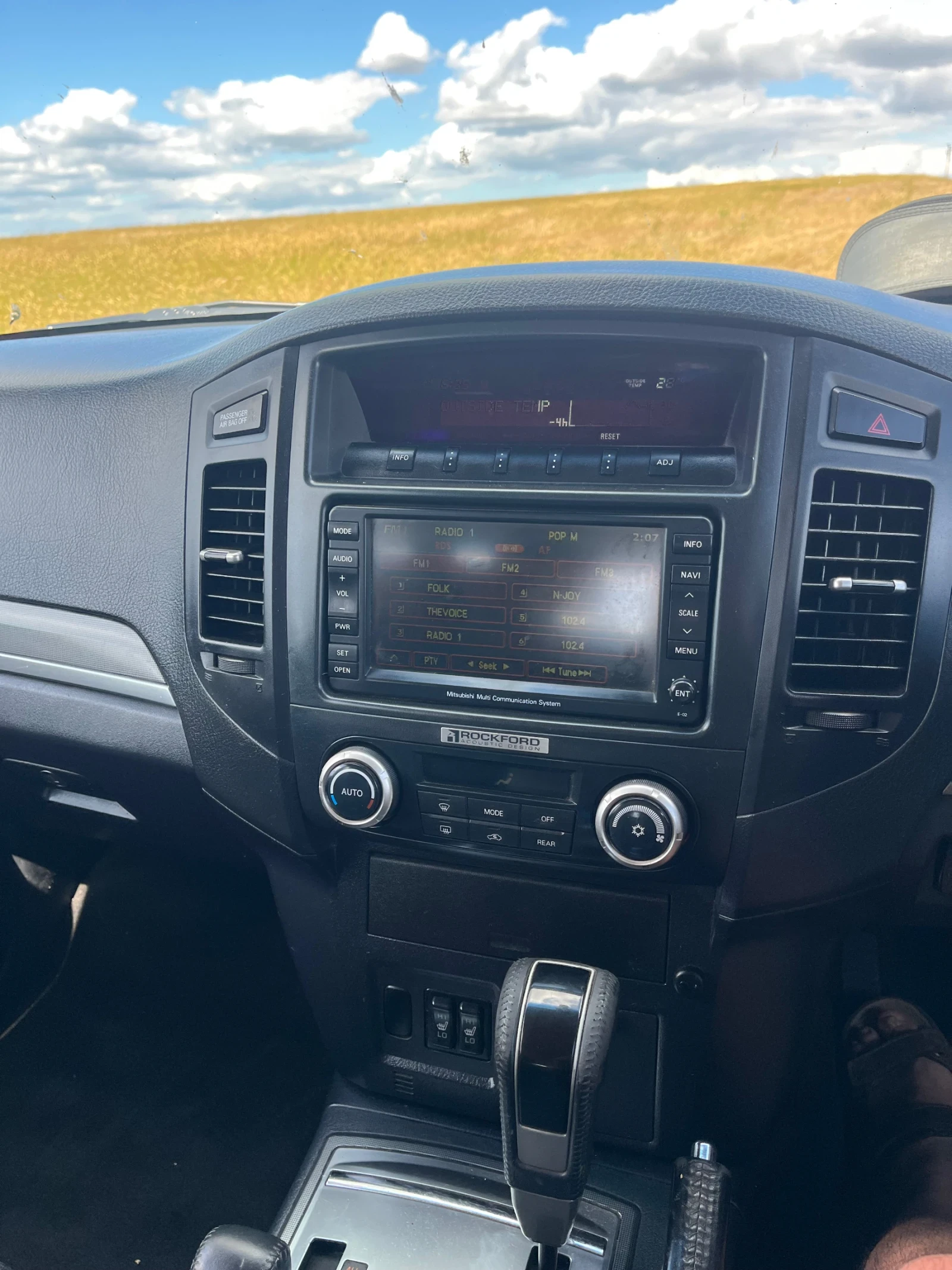 Mitsubishi Pajero, снимка 11 - Автомобили и джипове - 54828601