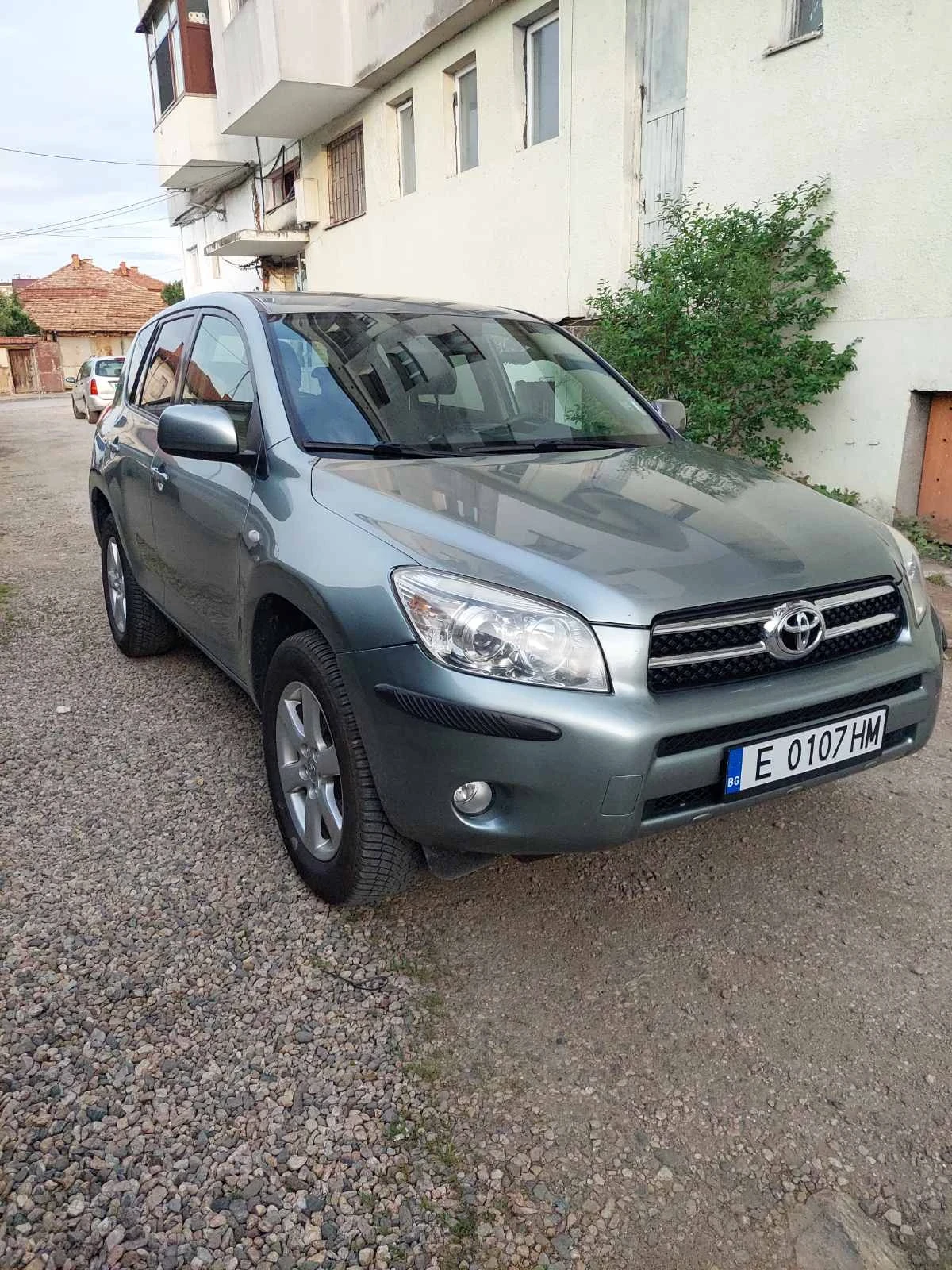 Toyota Rav4 2.0 бензин, снимка 3 - Автомобили и джипове - 54881553