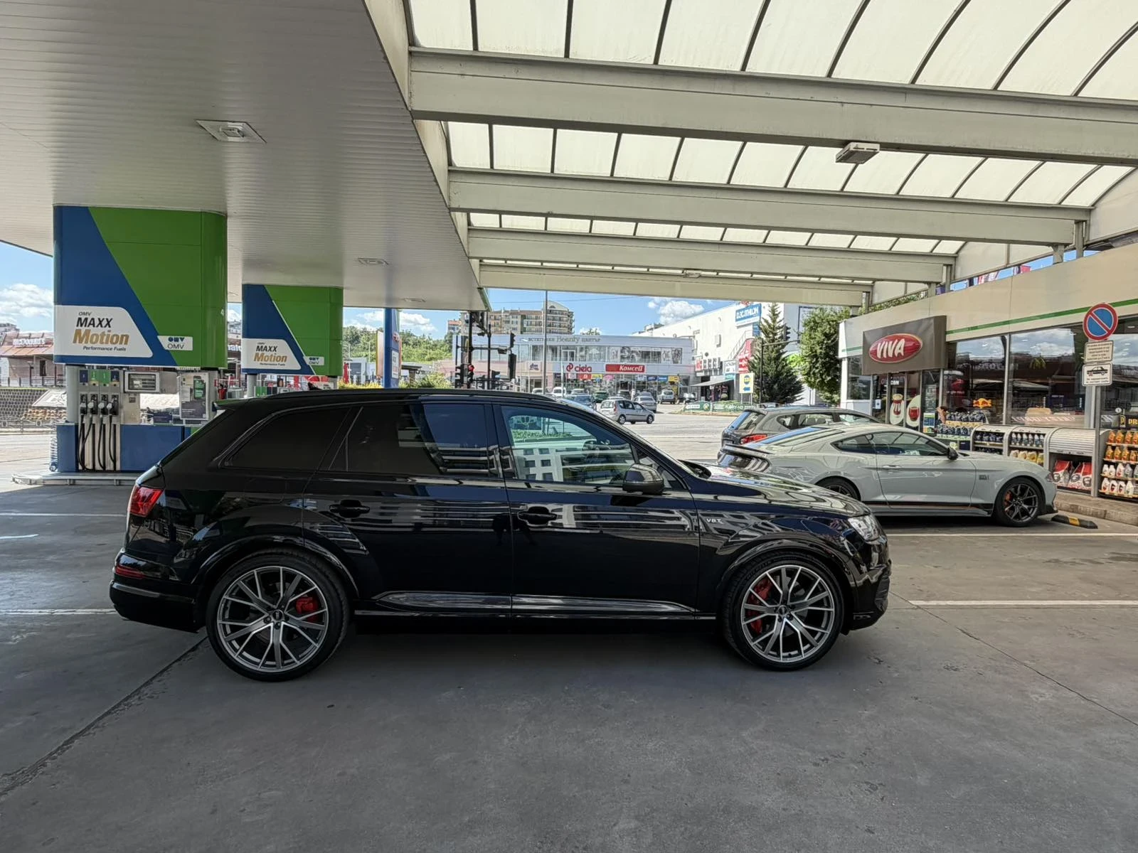 Audi SQ7 4 0TDI, 435кс, 18г.7мес.КАТО НОВА., снимка 2 - Автомобили и джипове - 55423284