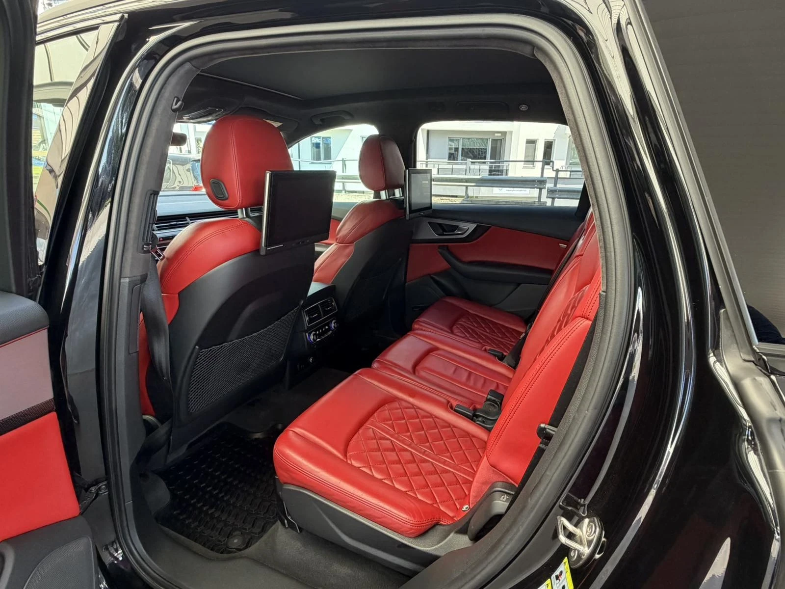 Audi SQ7 4 0TDI, 435кс, 18г.7мес.КАТО НОВА., снимка 14 - Автомобили и джипове - 55423284