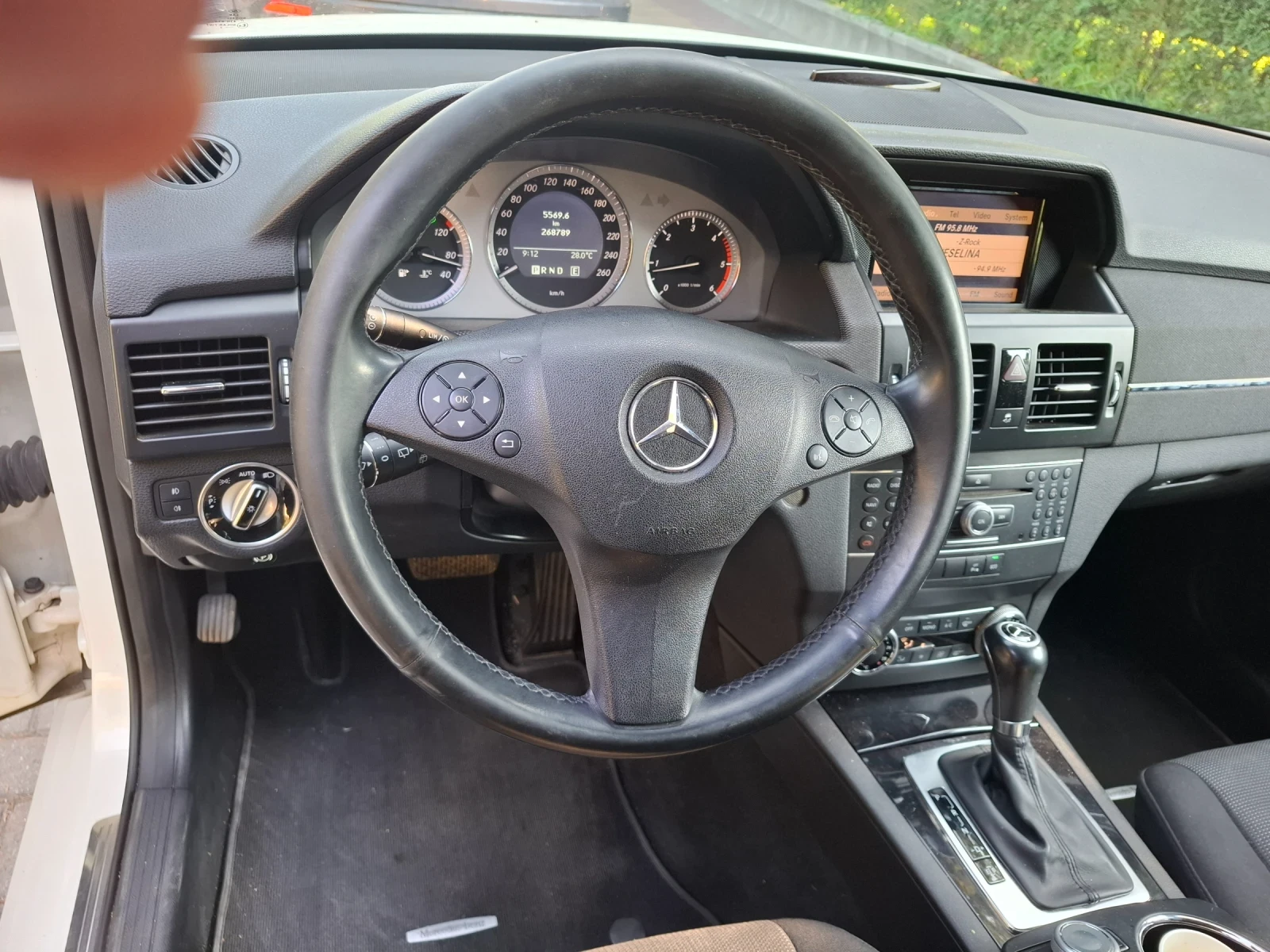 Mercedes-Benz GLK 220 CDI, снимка 8 - Автомобили и джипове - 55536105