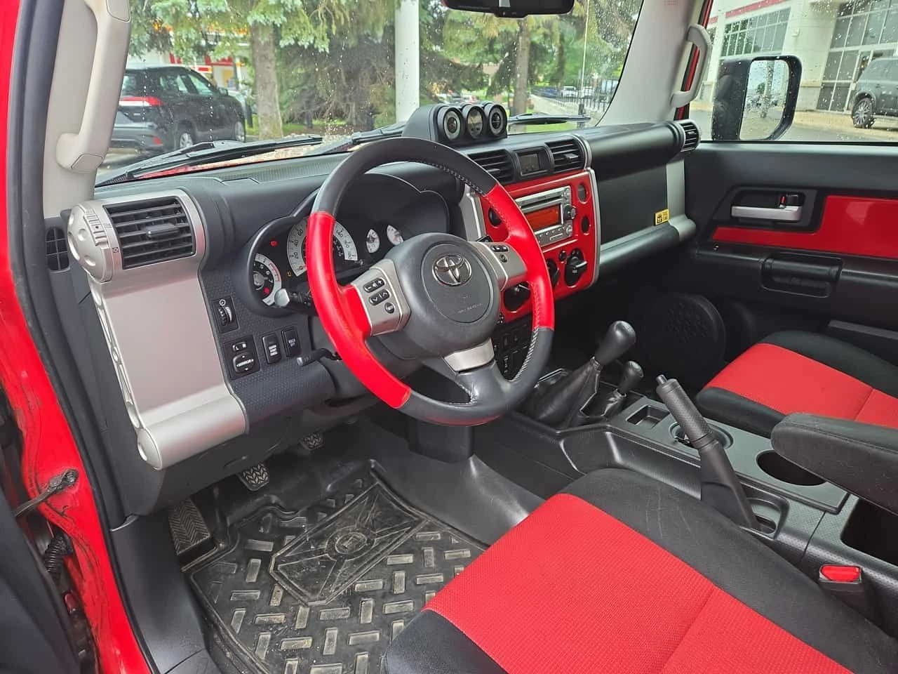 Toyota Fj cruiser * 4WD 4dr * MANUAL* АВТОКРЕДИТ* , снимка 5 - Автомобили и джипове - 55697508